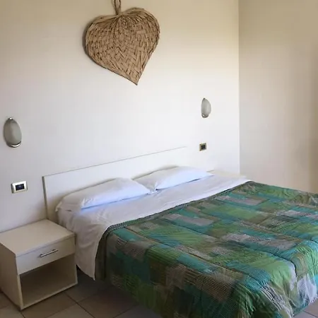 Elena Club Hotel apartamentowy 3*
