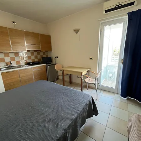 Elena Club Hotel apartamentowy