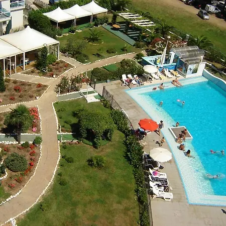 Elena Club Aparthotel