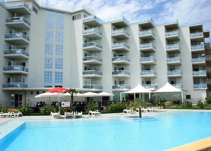 Aparthotel Elena Club